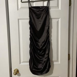 Brown side scrunch dress
